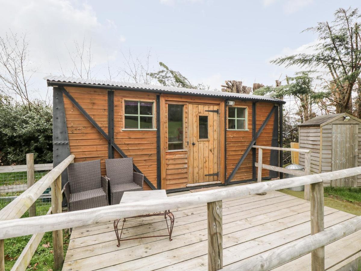 Railway Carriage Villa Abergavenny Buitenkant foto